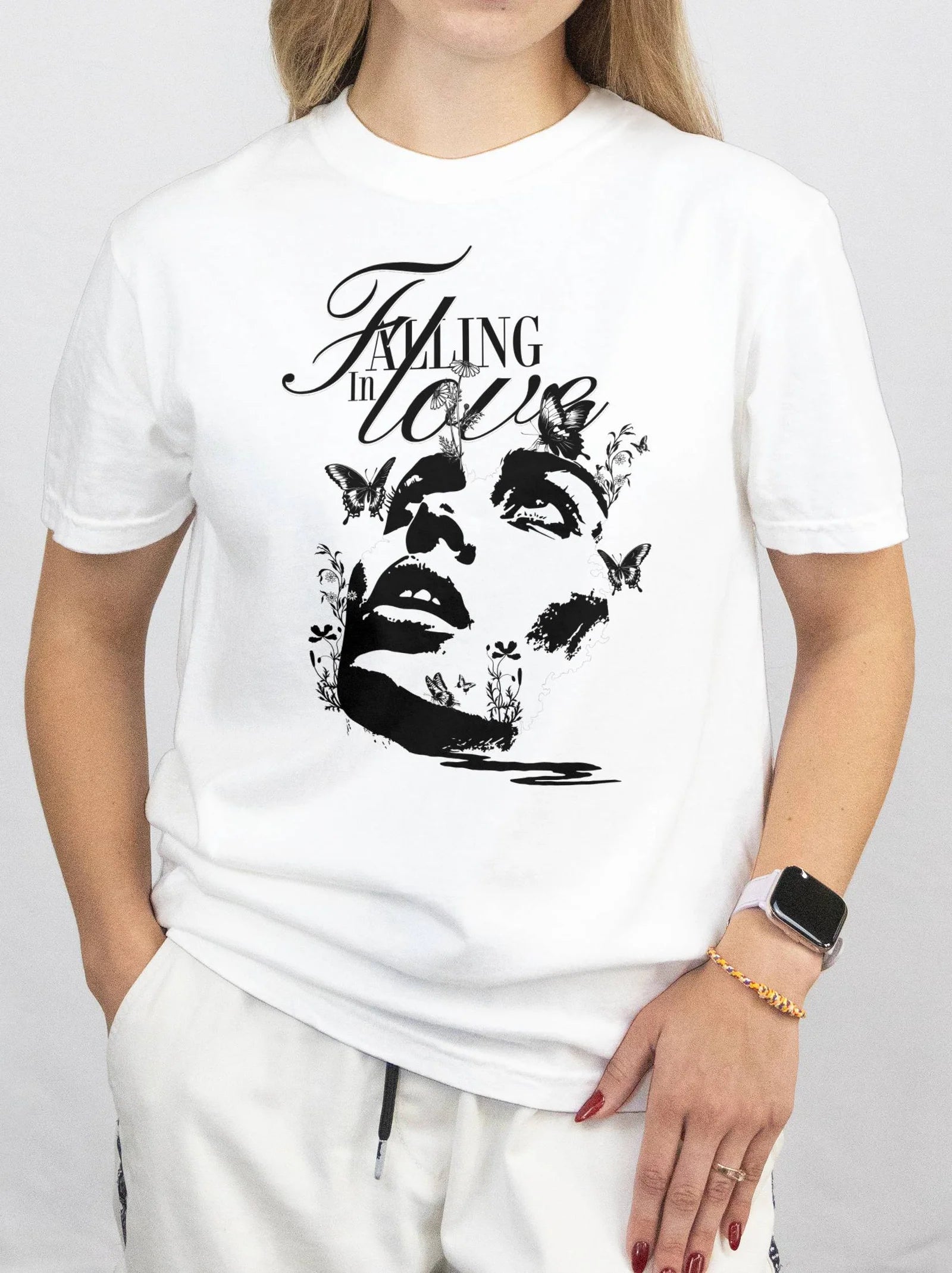 Tricou "FALLING IN LOVE"